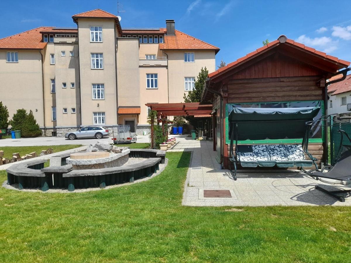 Apartments And Rooms Kod Eli Ravna Gora Exteriér fotografie